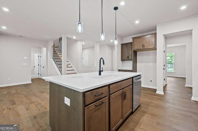 6402 Sycamore Drive, Hoschton, GA 30548