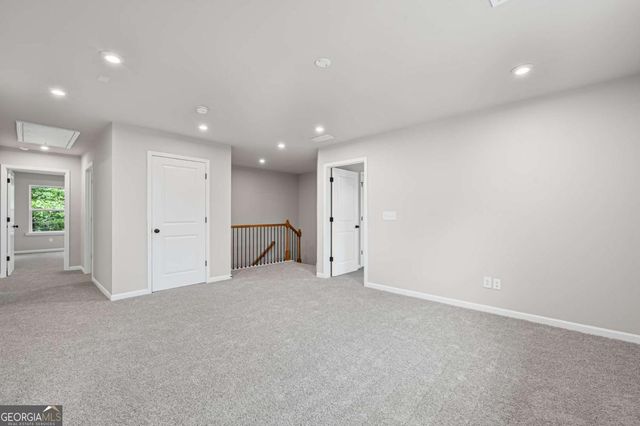 6402 Sycamore Drive, Hoschton, GA 30548