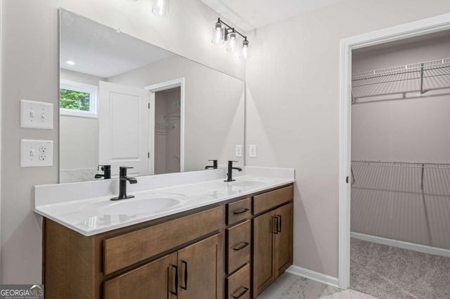 6402 Sycamore Drive, Hoschton, GA 30548