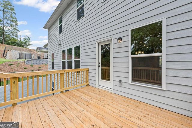 6402 Sycamore Drive, Hoschton, GA 30548