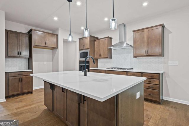 6402 Sycamore Drive, Hoschton, GA 30548