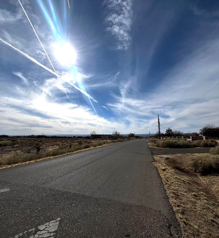 10000 OAKLAND Avenue NE, Albuquerque, NM 87122