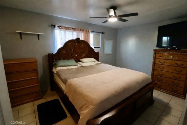 13438 Obispo, Paramount, CA 90723