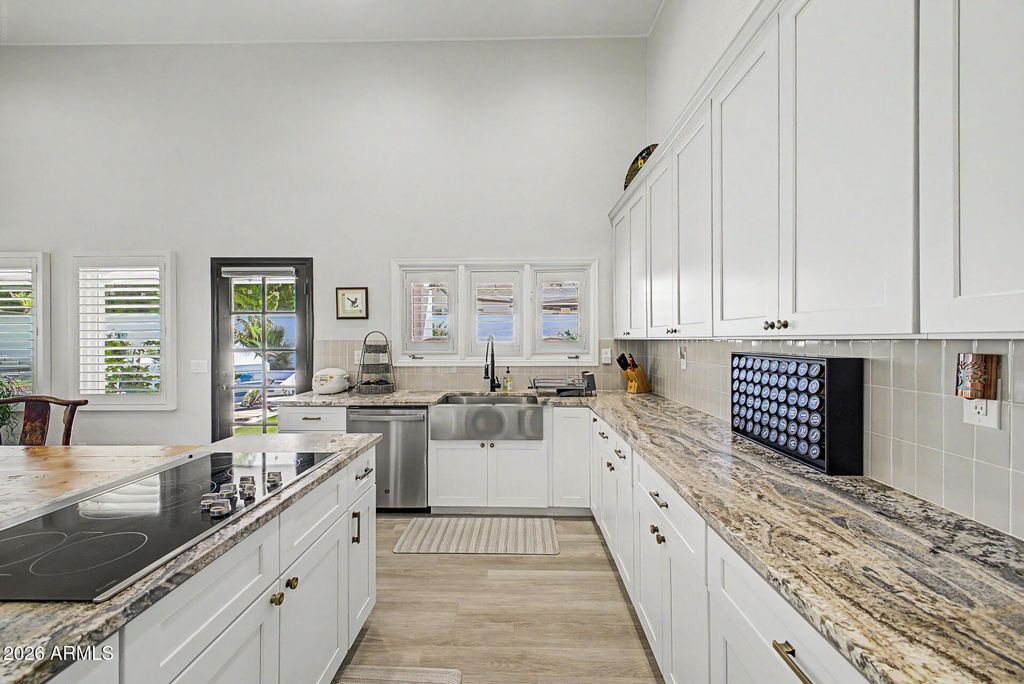 Image 11 of property listing at 5345 E MCLELLAN Road 107, Mesa, AZ 85205
