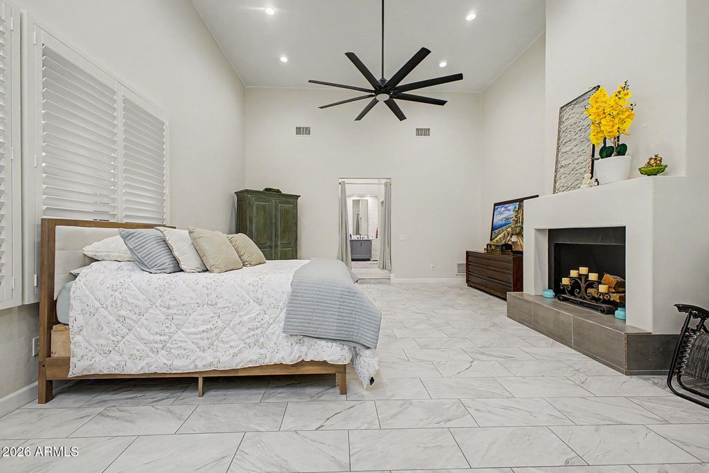 Image 13 of property listing at 5345 E MCLELLAN Road 107, Mesa, AZ 85205
