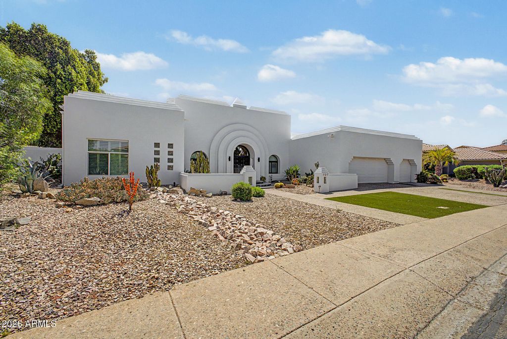 Image 2 of property listing at 5345 E MCLELLAN Road 107, Mesa, AZ 85205