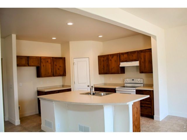 2428 Amberlyn Ln, Johnstown, CO 80534