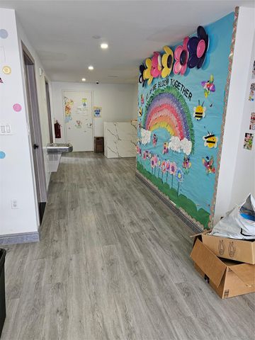 10525 65th Road, Forest Hills, NY 11375