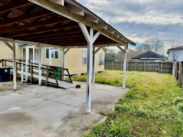 5605 Lancaster Ave, Baton Rouge, LA 70805