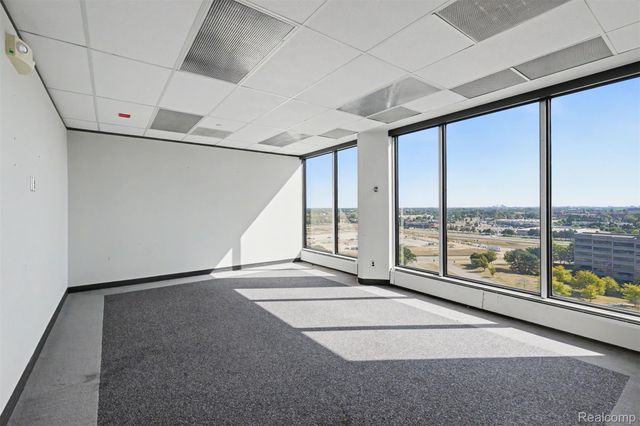 1 Parklane Boulevard W1120-W1124, Dearborn, MI 48126