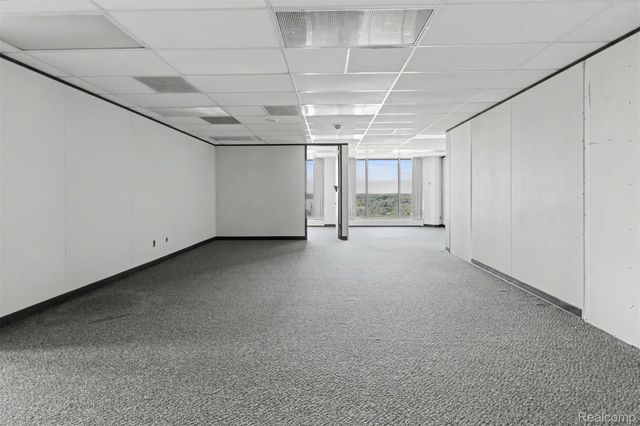 1 Parklane Boulevard W1120-W1124, Dearborn, MI 48126