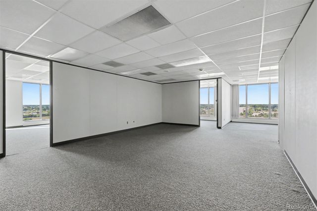 1 Parklane Boulevard W1120-W1124, Dearborn, MI 48126