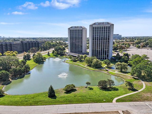 1 Parklane Boulevard W1120-W1124, Dearborn, MI 48126