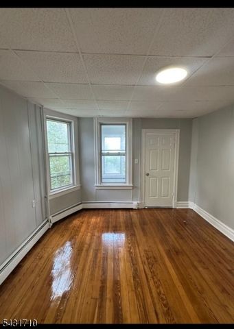 56 Vanderpool St, Newark City, NJ 07114