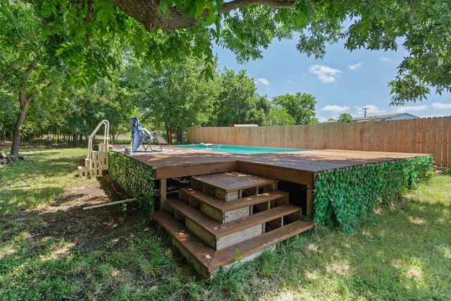 108 Blue Moon Court, Springtown, TX 76082