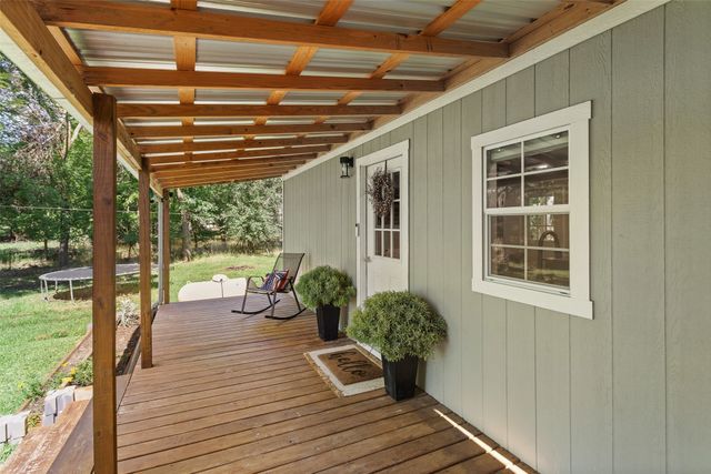 108 Blue Moon Court, Springtown, TX 76082