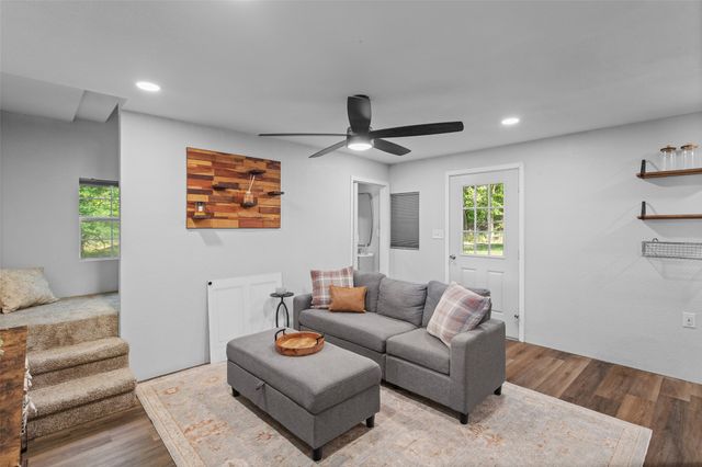 108 Blue Moon Court, Springtown, TX 76082
