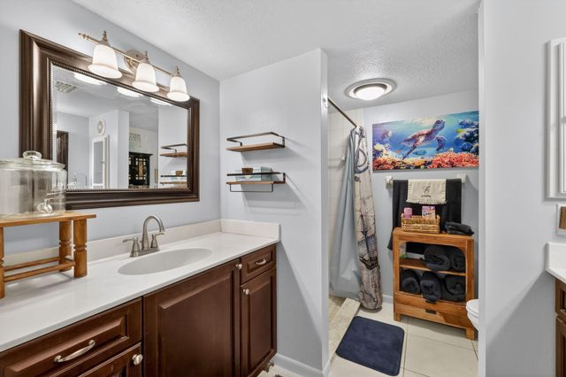 6531 SE Federal Highway H1-103, Stuart, FL 34997