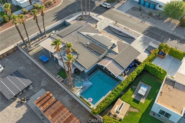 2306 Acacia Rd E, Palm Springs, CA 92262