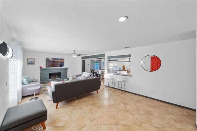 2306 Acacia Rd E, Palm Springs, CA 92262