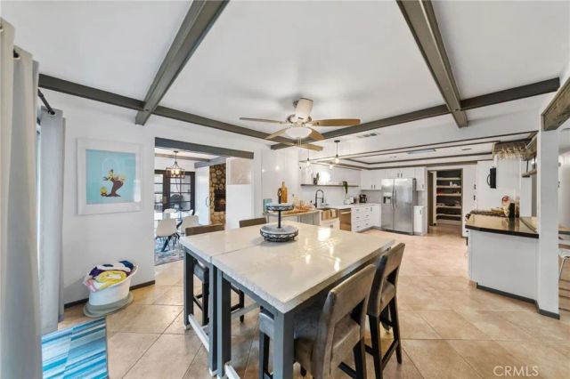 2306 Acacia Rd E, Palm Springs, CA 92262
