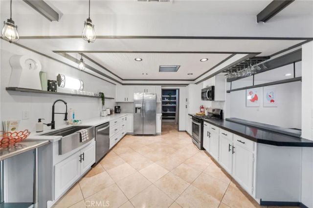 2306 Acacia Rd E, Palm Springs, CA 92262