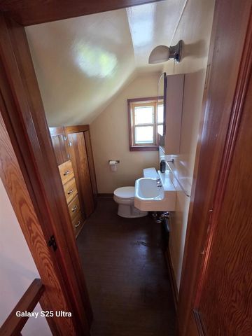 139 N 5TH STREET, Hilbert, WI 54129