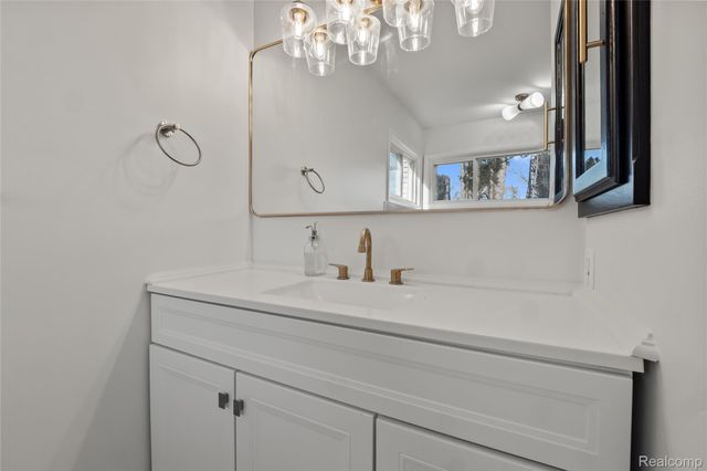 6440 Andersonville Road, Waterford Charter Township, MI 48329