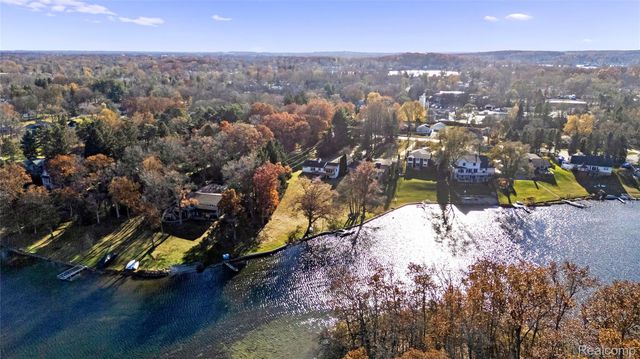 6440 Andersonville Road, Waterford Charter Township, MI 48329