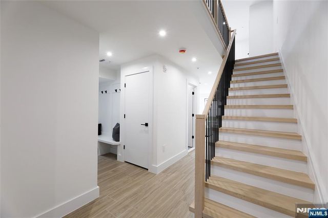 164 Oakwood Avenue, Cliffside Park, NJ 07010