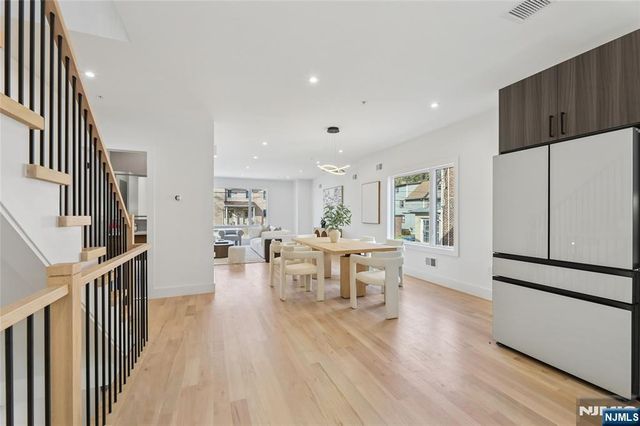 164 Oakwood Avenue, Cliffside Park, NJ 07010