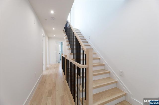 164 Oakwood Avenue, Cliffside Park, NJ 07010