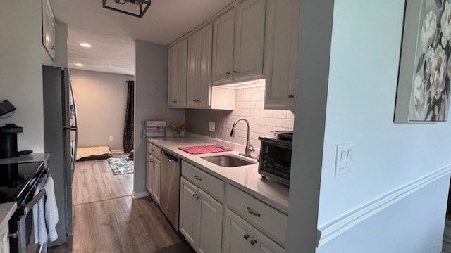 54 Patrick Rd 54, Tewksbury, MA 01876
