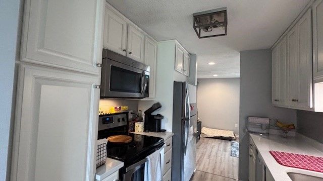 54 Patrick Rd 54, Tewksbury, MA 01876