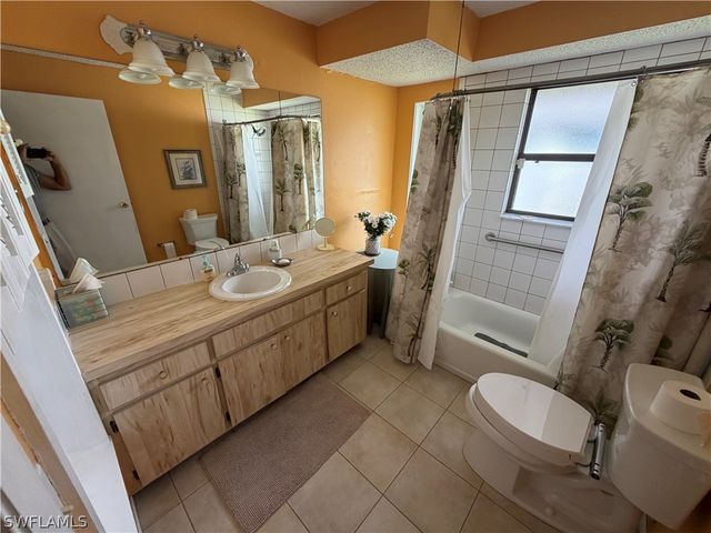 4584 31st AVE SW, Naples, FL 34116