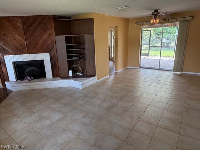 4584 31st AVE SW, Naples, FL 34116