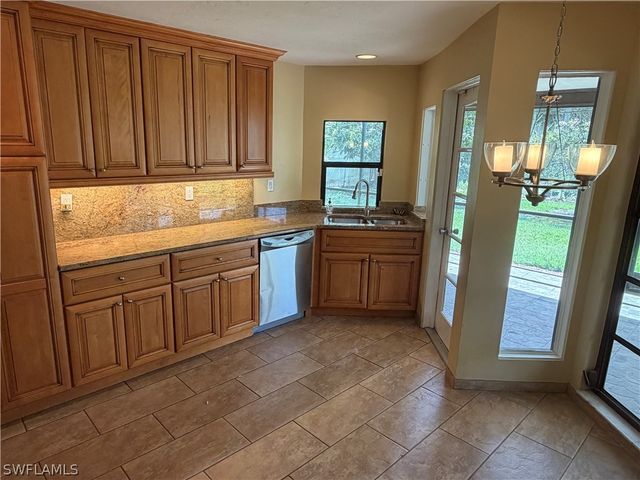 4584 31st AVE SW, Naples, FL 34116