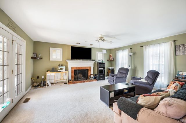 109 Deertrack Drive, Forest, VA 24551