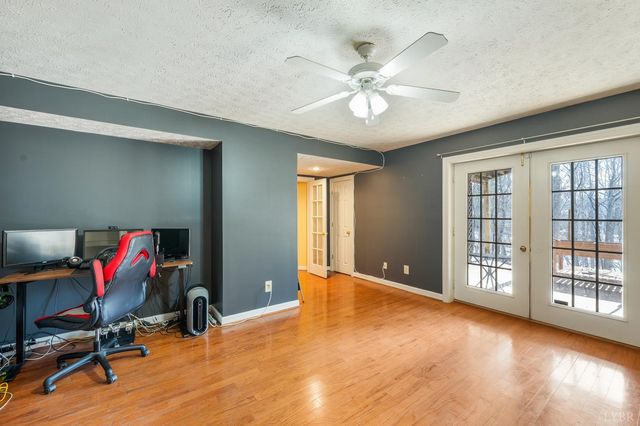 109 Deertrack Drive, Forest, VA 24551