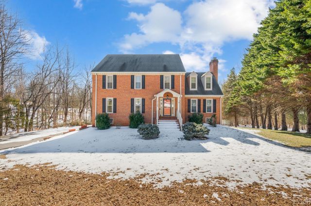109 Deertrack Drive, Forest, VA 24551
