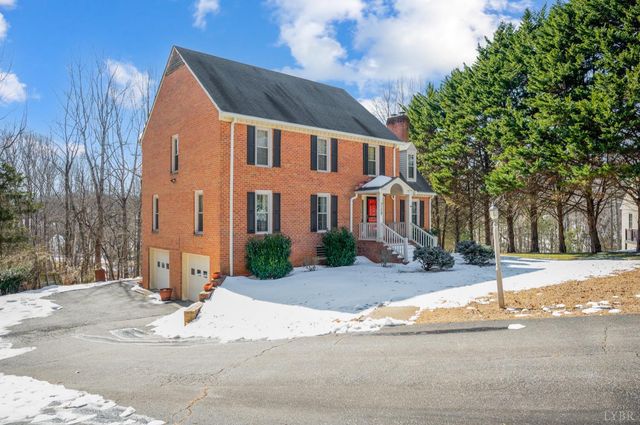 109 Deertrack Drive, Forest, VA 24551