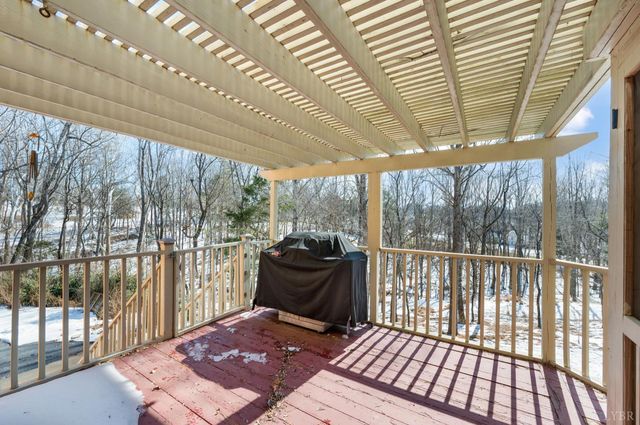 109 Deertrack Drive, Forest, VA 24551