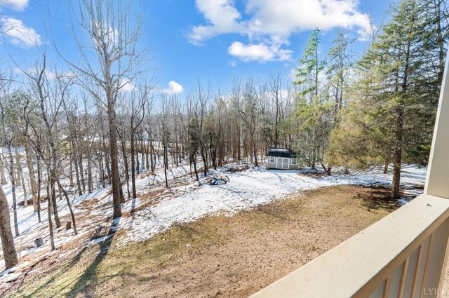 109 Deertrack Drive, Forest, VA 24551