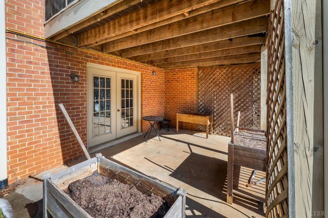 109 Deertrack Drive, Forest, VA 24551