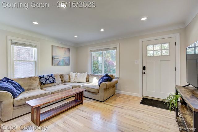 3210 N Connecticut Avenue, Royal Oak, MI 48073