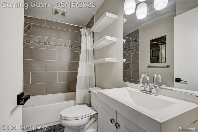 3210 N Connecticut Avenue, Royal Oak, MI 48073