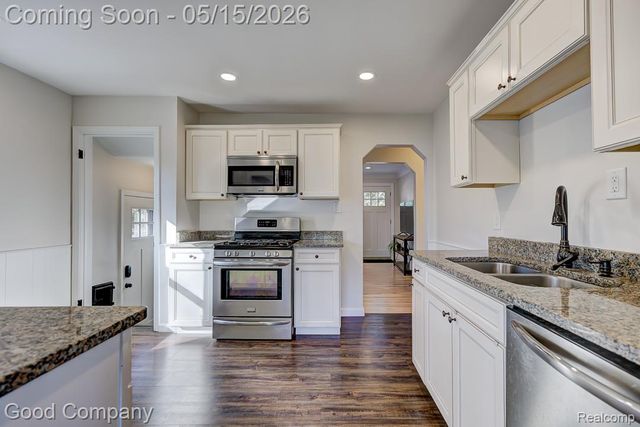3210 N Connecticut Avenue, Royal Oak, MI 48073