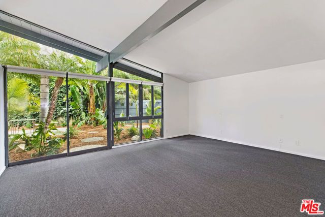 7560 Lolina Lane, Los Angeles, CA 90046