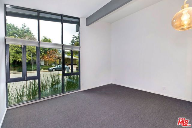 7560 Lolina Lane, Los Angeles, CA 90046