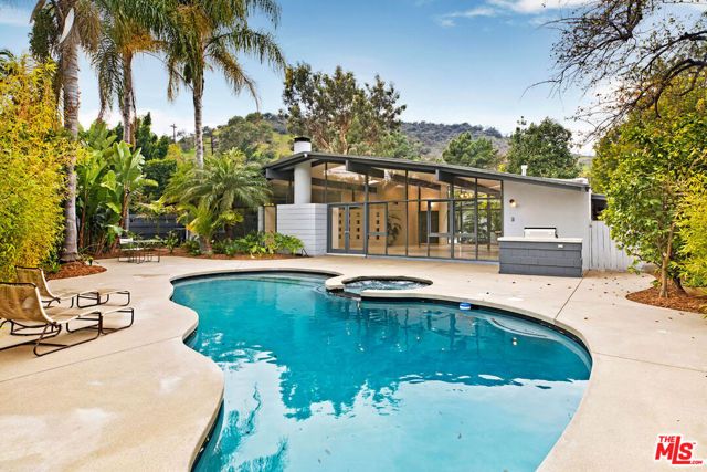 7560 Lolina Lane, Los Angeles, CA 90046